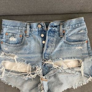 Levi’s high rise shorts